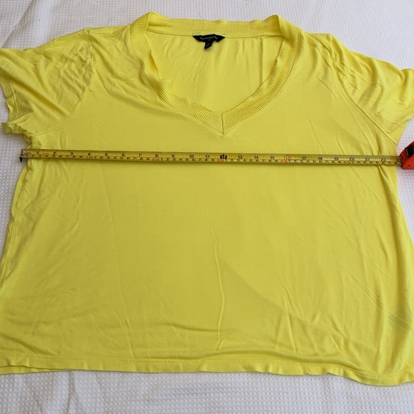 Banana Republic soft short sleeve v-neck top size XL - Picture 7 of 9